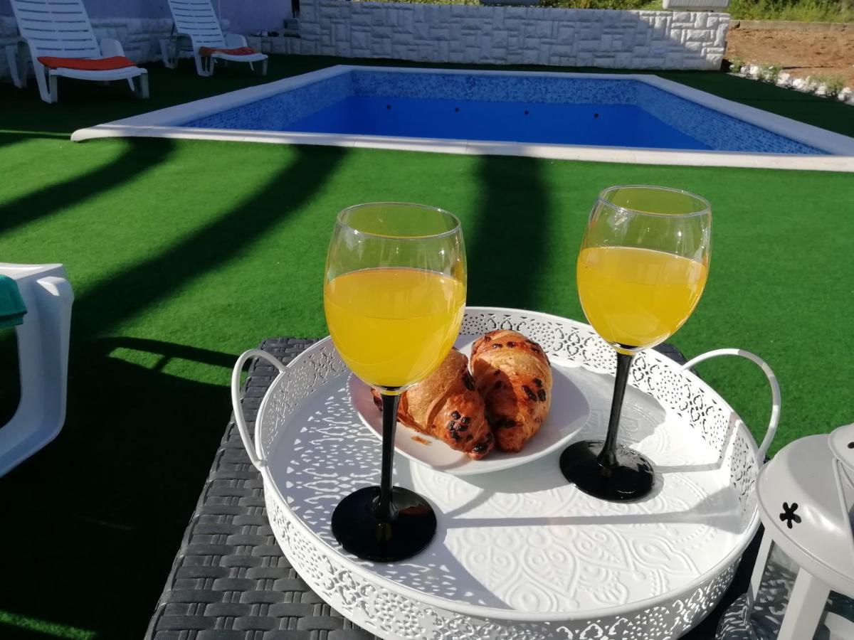 Holiday House M&A&K With Swimming Pool Kaštel Štafilić 外观 照片