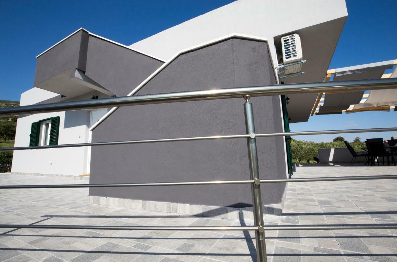 Holiday House M&A&K With Swimming Pool Kaštel Štafilić 外观 照片